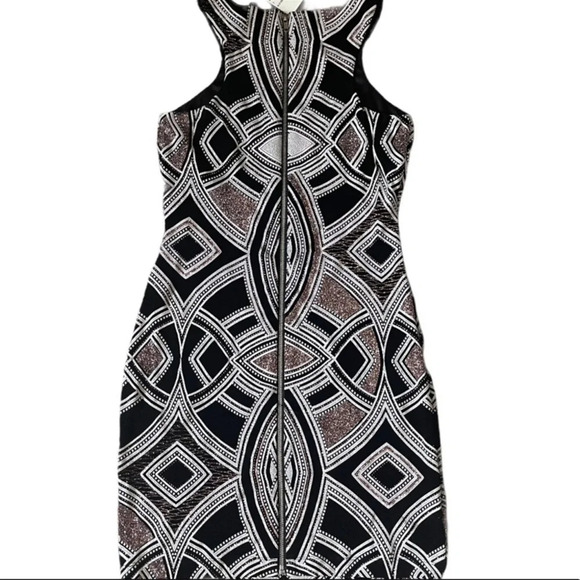 NWT SPEACHLESS Sleeveless Round Neck Dress Size 7 - Picture 4 of 8